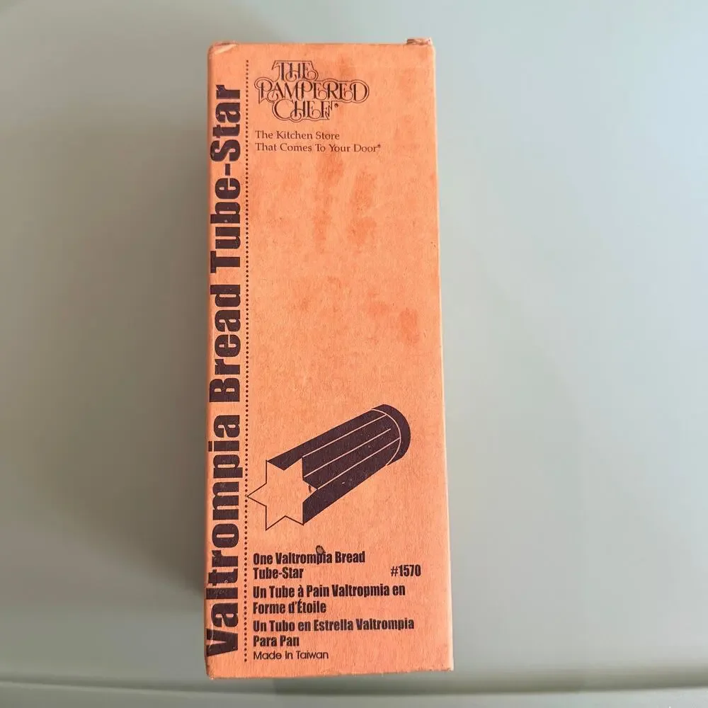 The Pampered Chef Valtrompia Bread Tube Star #1570 NEW